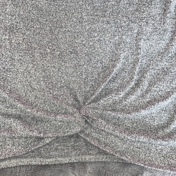 Bottom knot grey v neck sweater - Picture 5 of 7